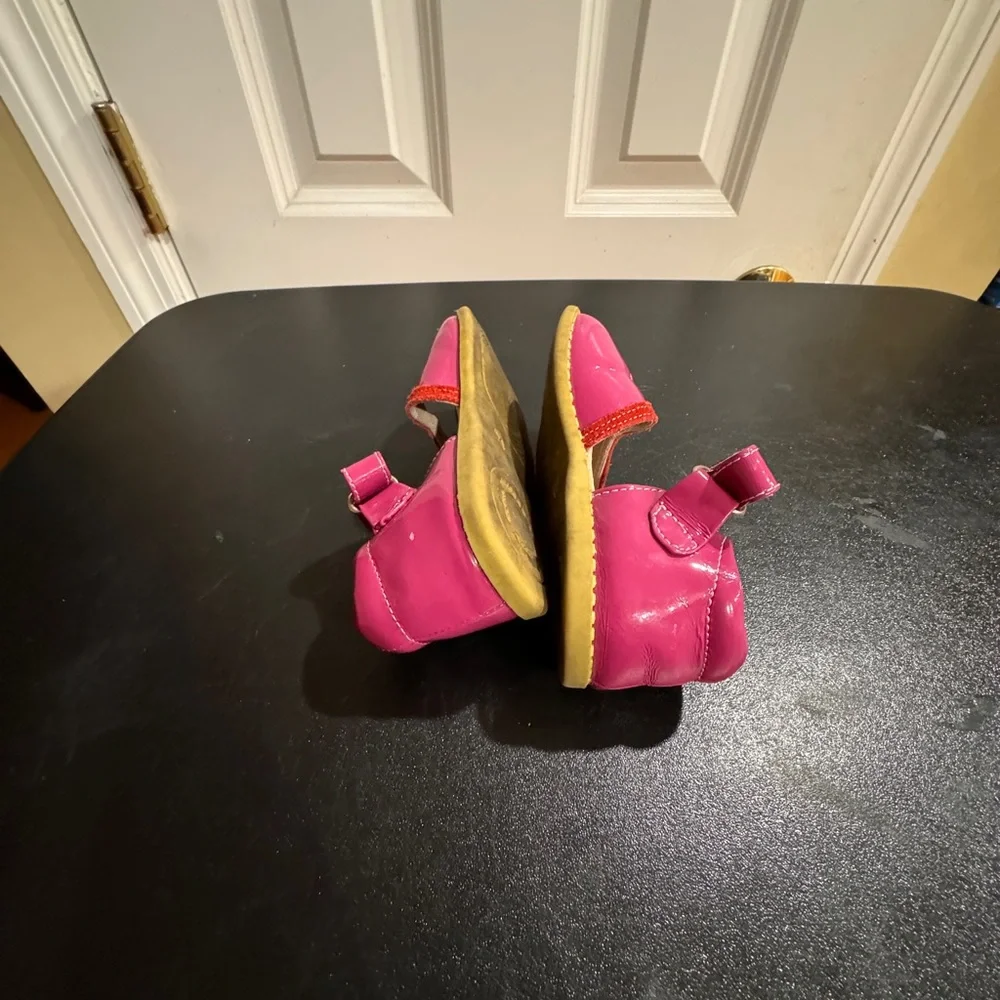 Livie & Luca size 7 pink/ red shoes